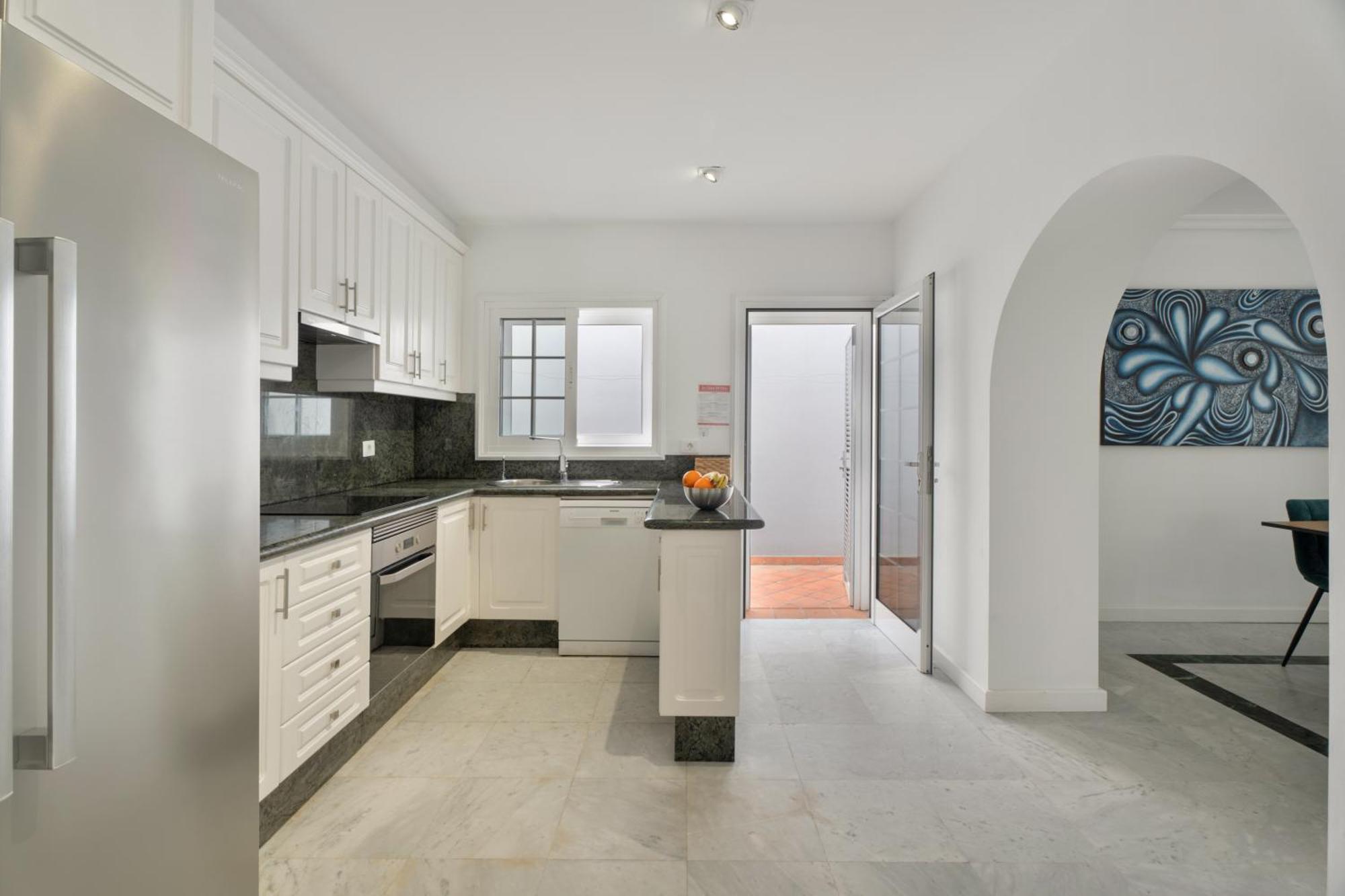 Villa Marbella-Private Heated Pool And Breathtaking View Costa Adeje  Extérieur photo